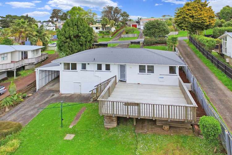 63 Lauderdale Road Birkdale_15