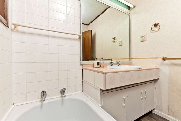 2/34 Teal Crescent Beach Haven_12