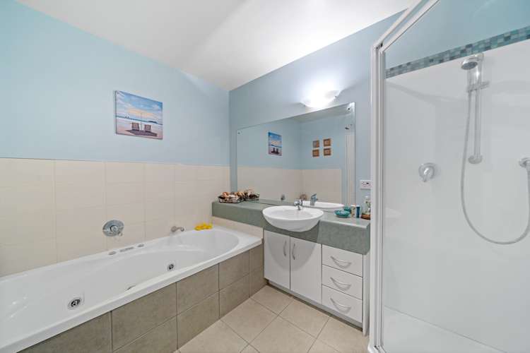 25 Ridge Valley Drive Browns Bay_14