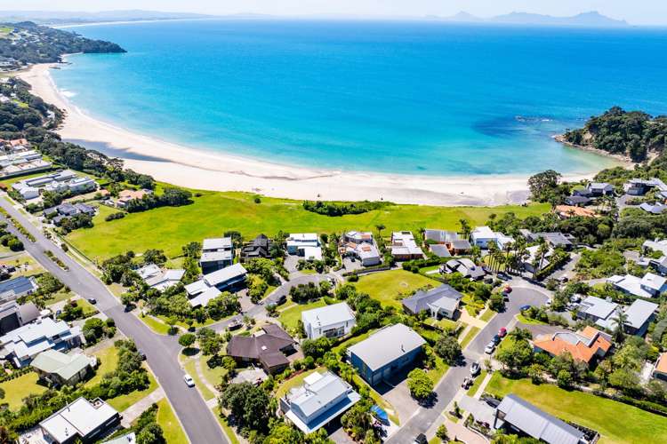 4 Breadalbane Place Langs Beach_5