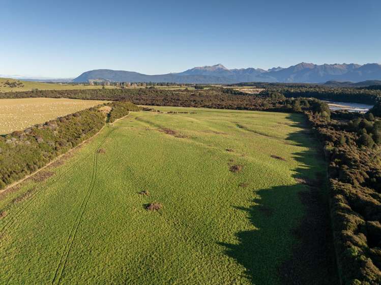 1223 Manapouri Te Anau Highway Manapouri_19