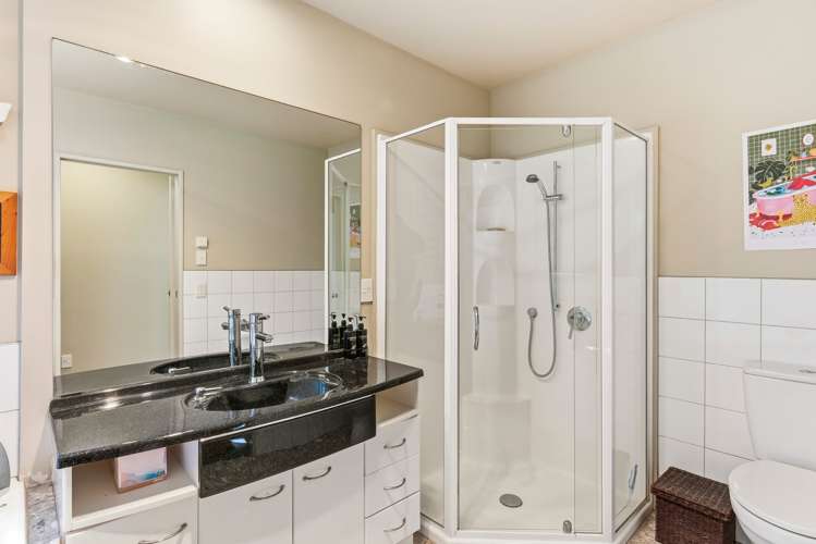 60 The Esplanade Raumati South_38