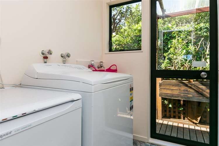 15b Dargle Way Island Bay_16