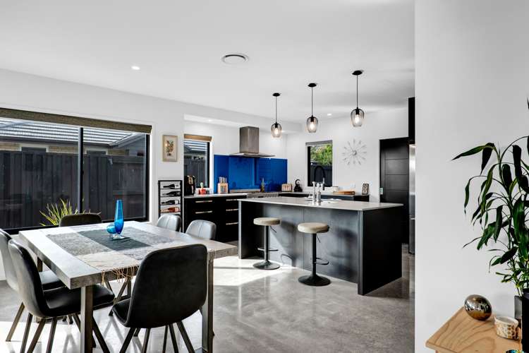 4 Cessna Lane Glen Avon_8