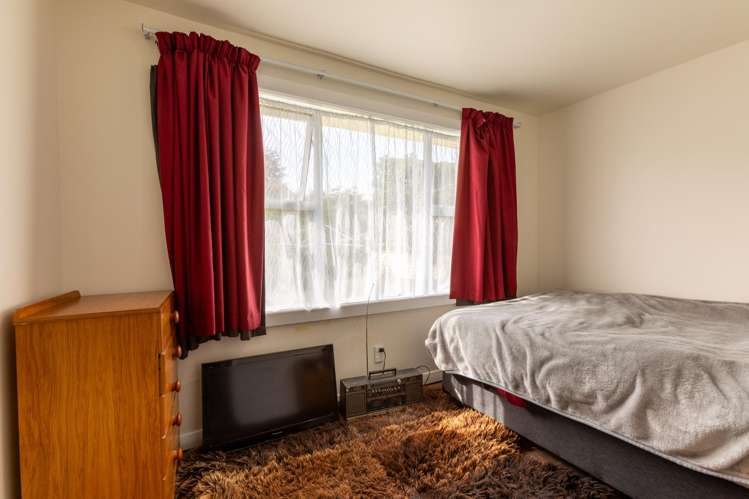 82 Guy Street Dannevirke_11