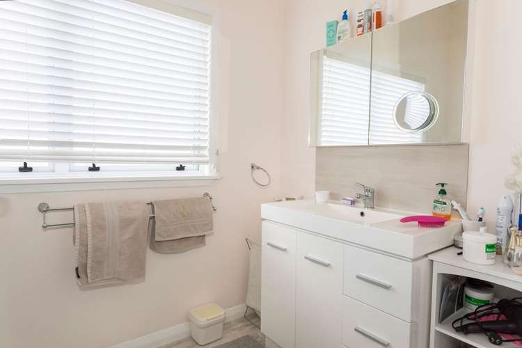 53 Barraud Street Dannevirke_13