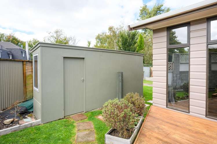 8 Dalzien Place Feilding_21