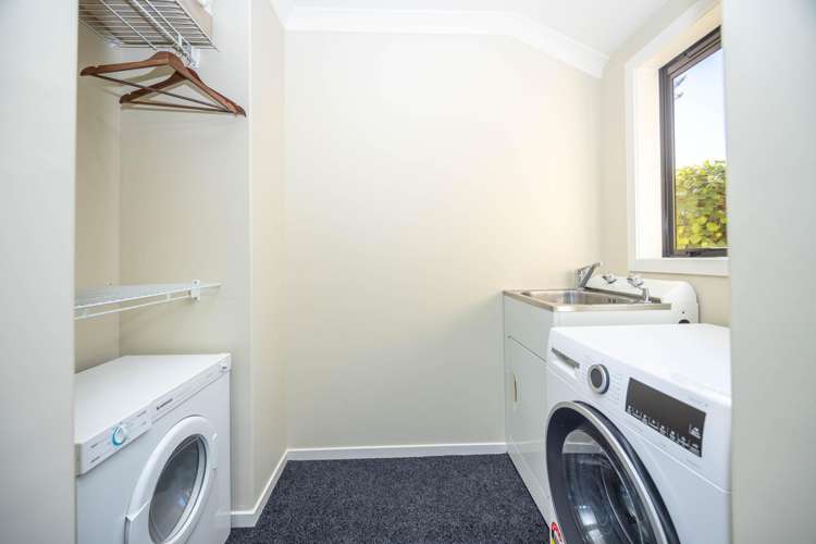 72 Barrington Drive Huntington_25