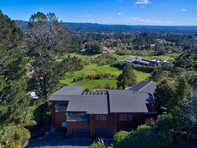 217 Scenic Drive Titirangi_1