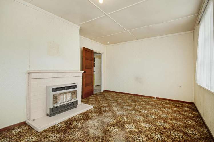 107 Wilkie Crescent Naenae_11