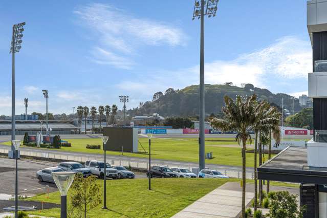 104/223B Green Lane West Epsom_2