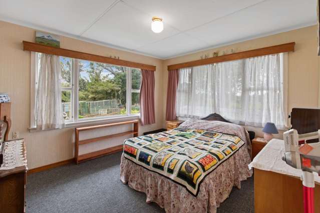 1216 Main North Road Urenui_4