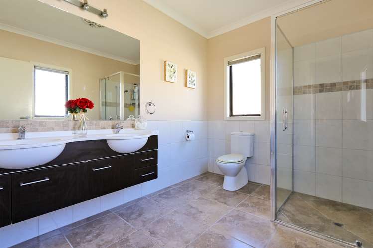 94 Russell Robertson Drive Havelock North_11