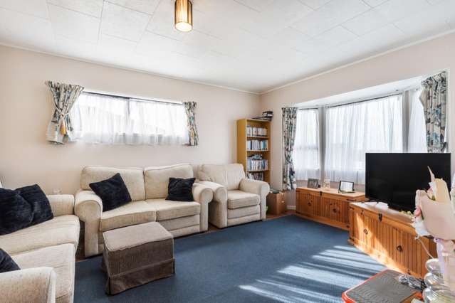 1/22 Madigan Place Glendene_3