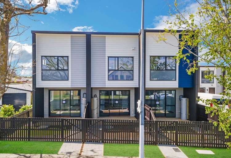 22/17 Barneys Farm Road Clendon Park_16