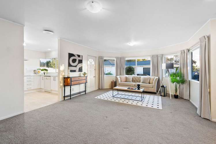 299B Glengarry Road Glen Eden_3