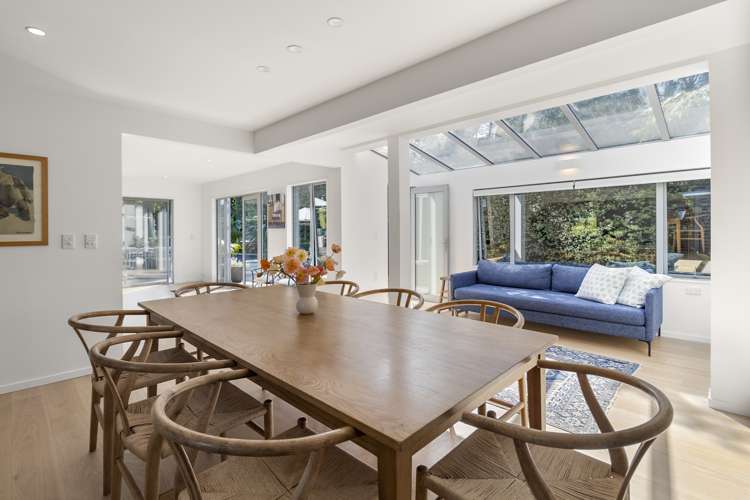 88 Queens Drive Oneroa_10