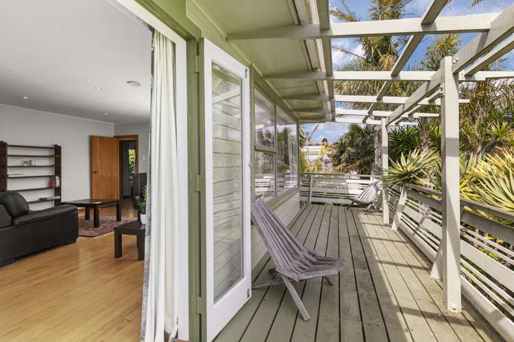 64 Stott Avenue Birkdale_21