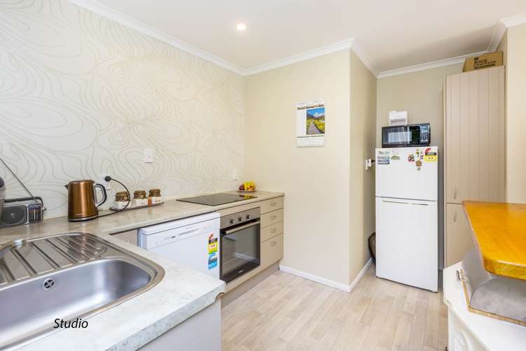 16 Alleyne Court Brown Owl_24