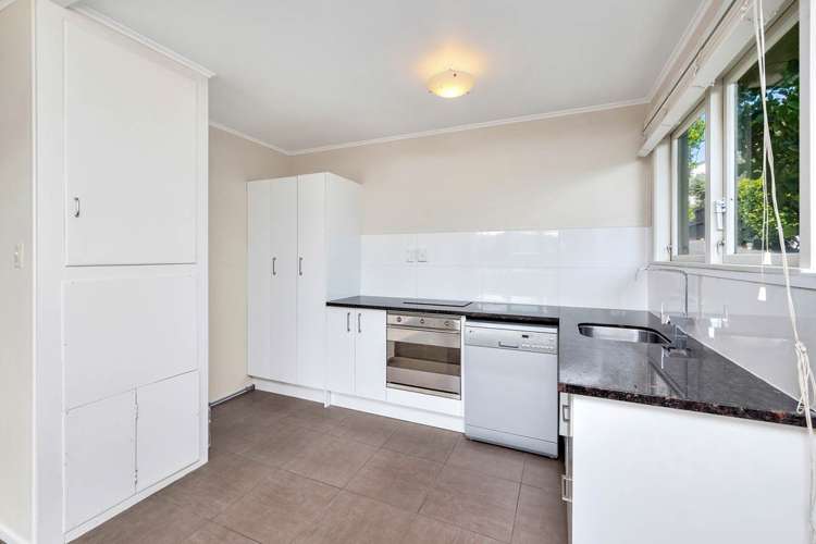 1/75 Benson Road Remuera_5