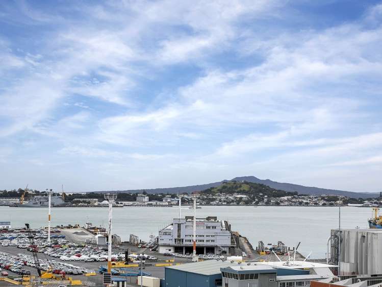 1114/2 Beach Road Auckland Central_0