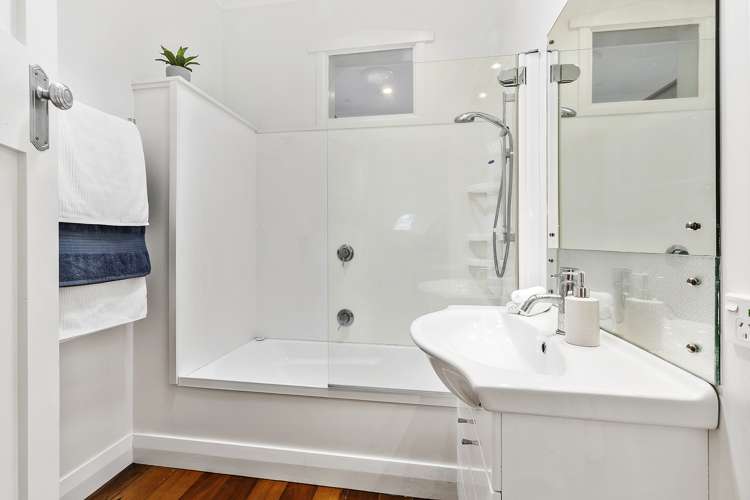 41 Awa Road Miramar_11