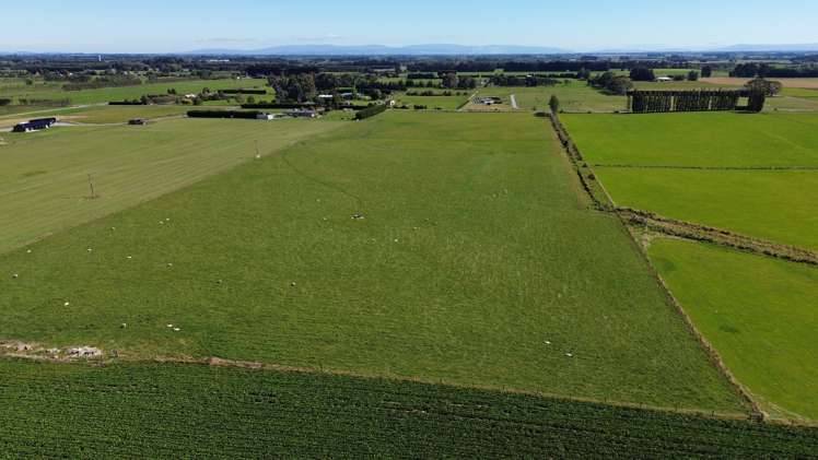 196 and 200 Devereux Road Winton & Surrounds_5