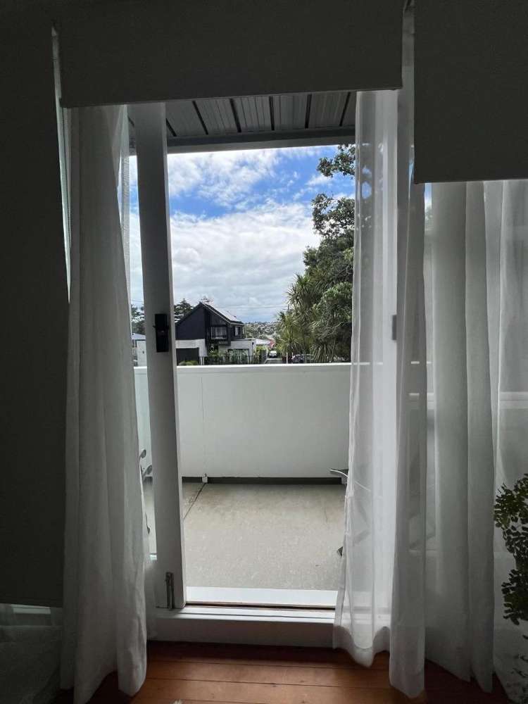 2/26 Otakau Road Milford_3