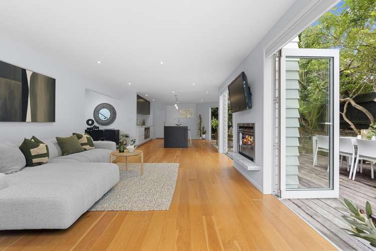 2/15A Rodney Road_2