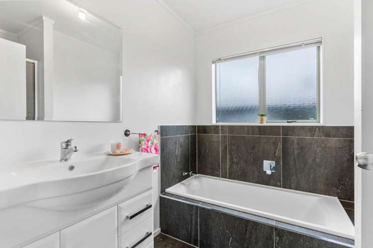 1/84 Parrs Cross Road Henderson_11