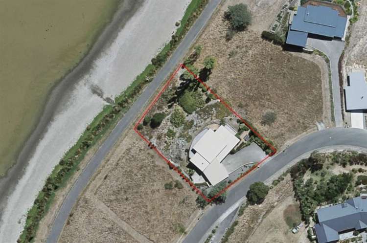 16 Lake View Place Fairhall_22