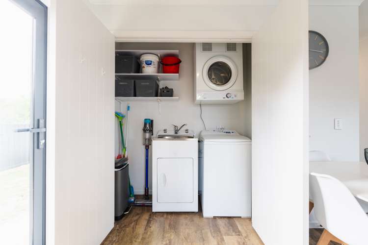 9 Tuwhare Lane Mosgiel_16