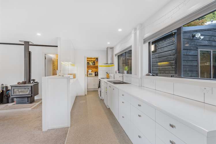 27 Watts Road Fernhill/Sunshine Bay_13