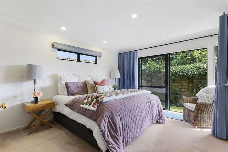 22 The Esplanade Eastern Beach_16