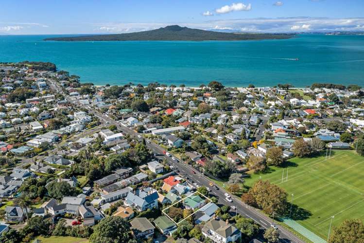 49a Vauxhall Road Devonport_31