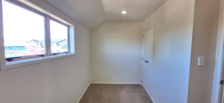 4/51 Henderson Valley Road 11401_7