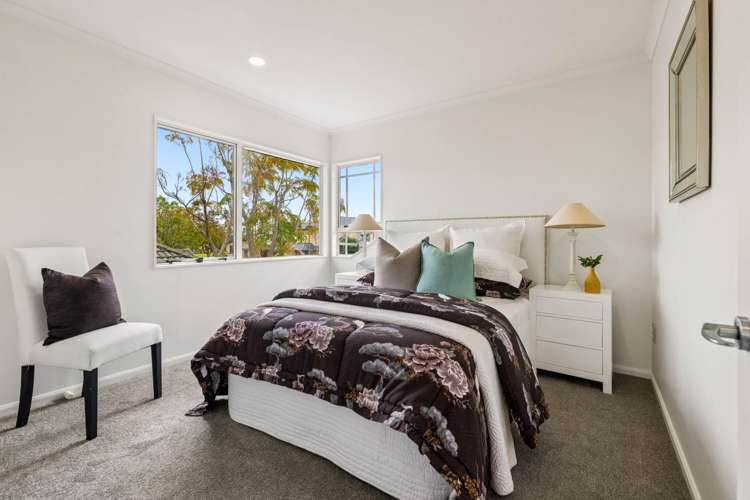 11 Earlshall Drive Flat Bush_12