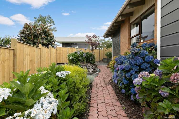 26 Wairata Place Te Atatu South_9