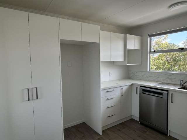 3/2 Percy Street 10706_3