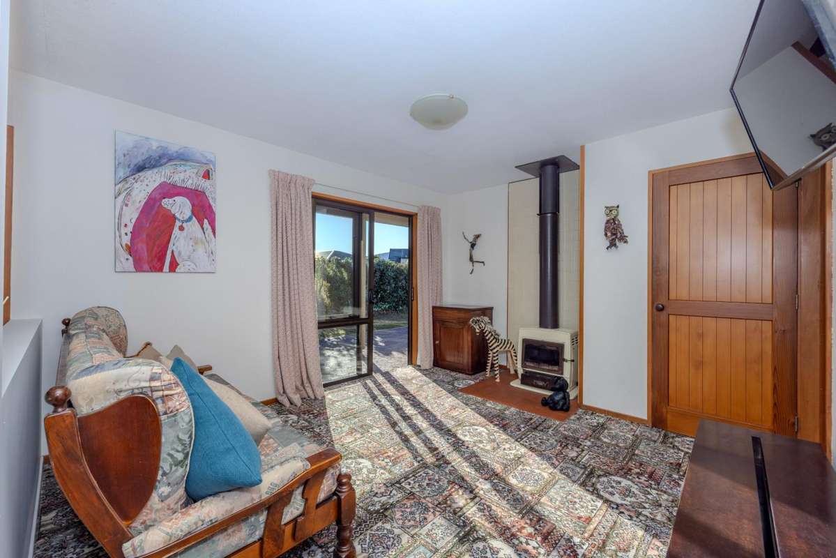 8 Kennedy Crescent_5