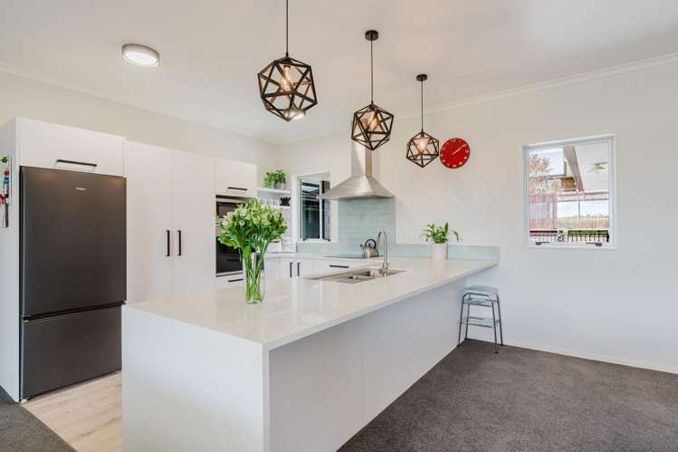 1 Ruske Place Grandview Heights_8