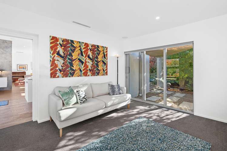 6 Hedge Close Halswell_16