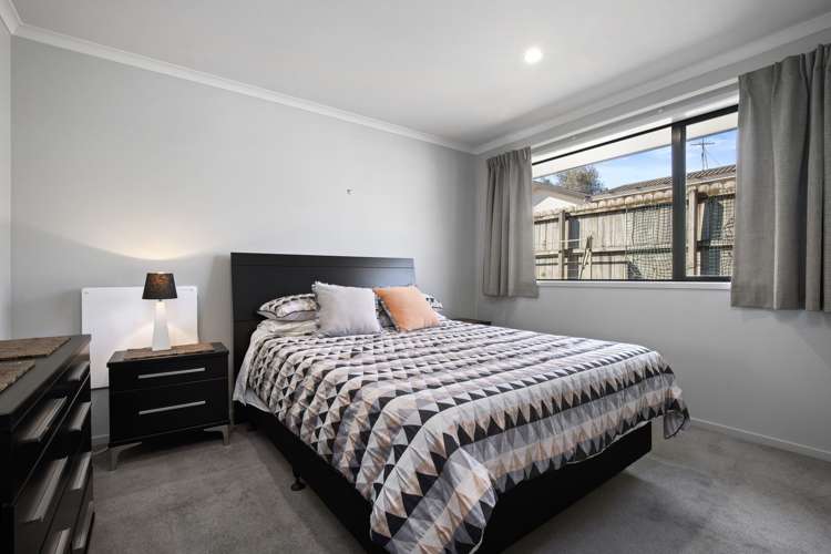 8 Logan Place Waiuku_8