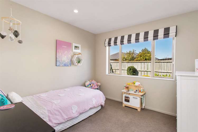 69 Longspur Avenue Wigram_13