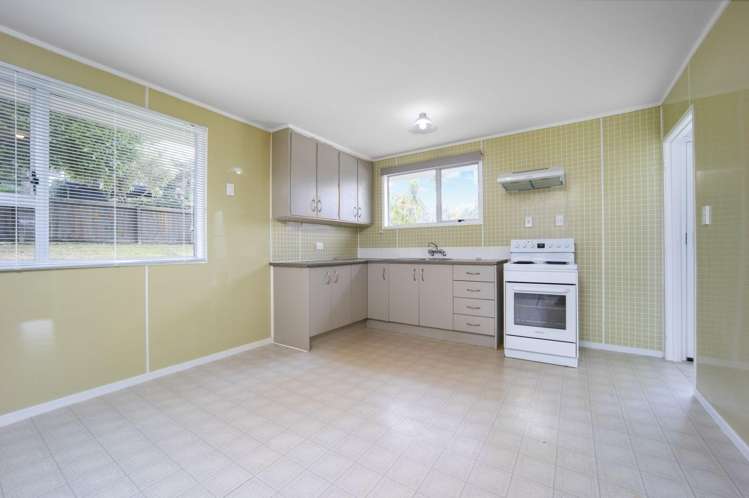  65 Brunner Road Glen Eden_1