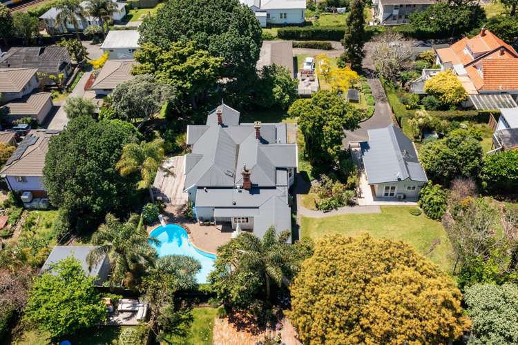 707 & 707B New North Road Mount Albert_69