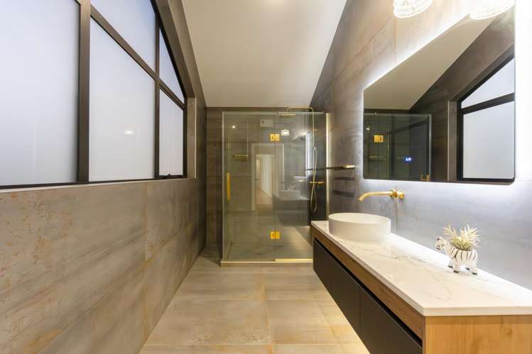 4 Taku Close Long Bay_31