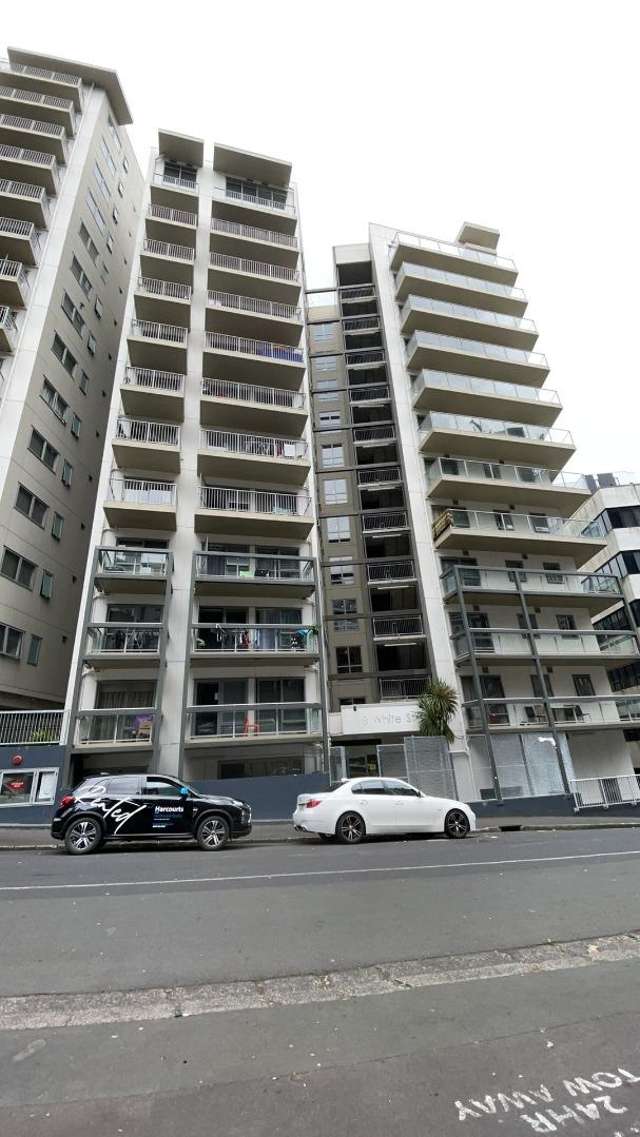 Auckland's Vibrant CBD - 3 Bedroom Apartment