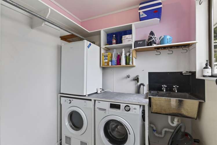 67 Oranga Street Westown_14