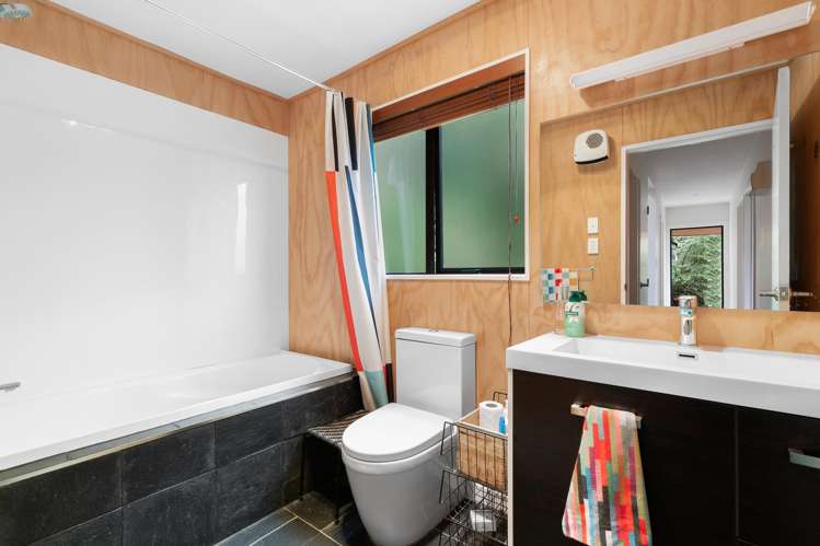 15 Caples Place Fernhill/Sunshine Bay_14